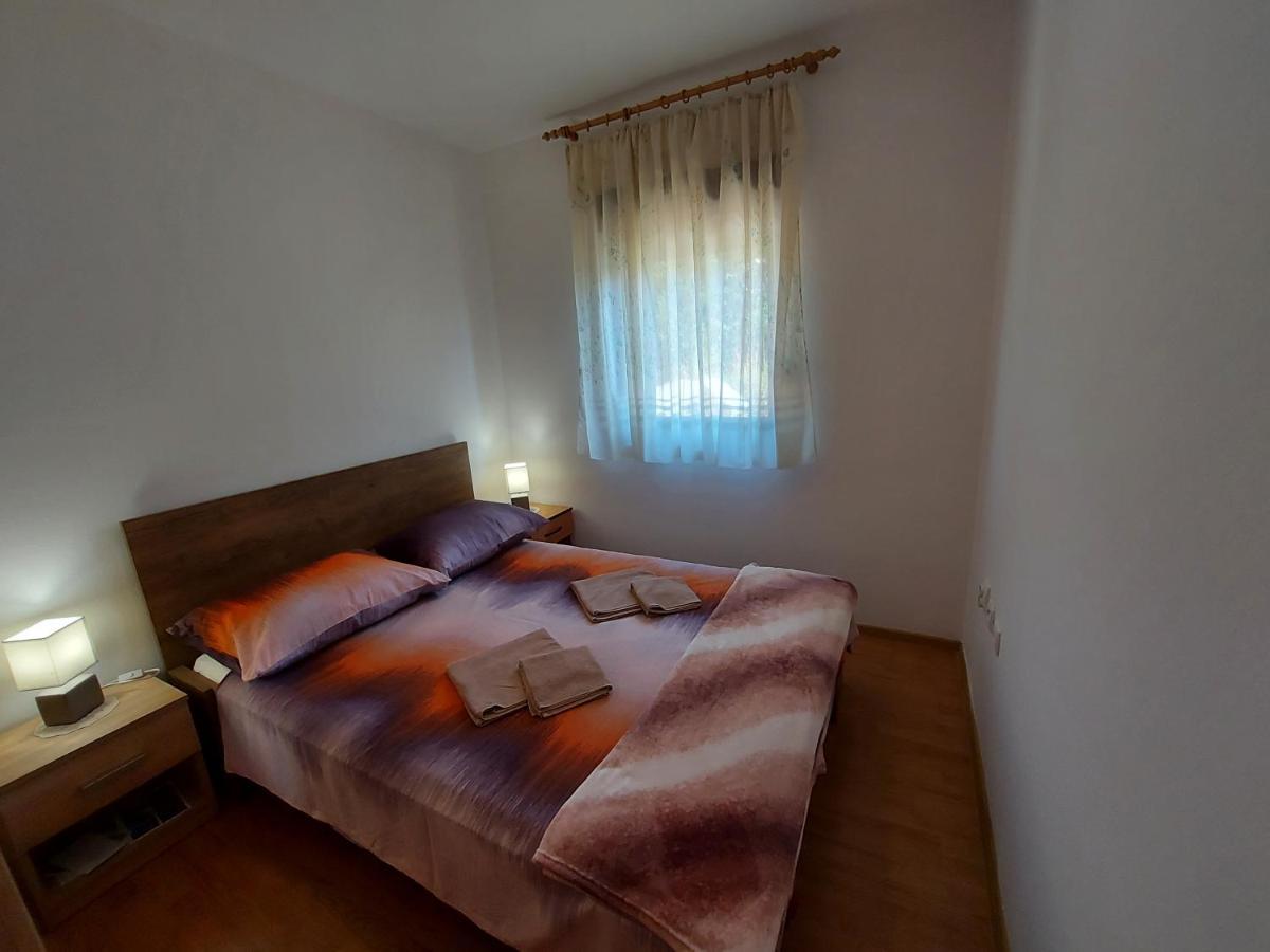 Apartman Porat Appartamento Pola Esterno foto