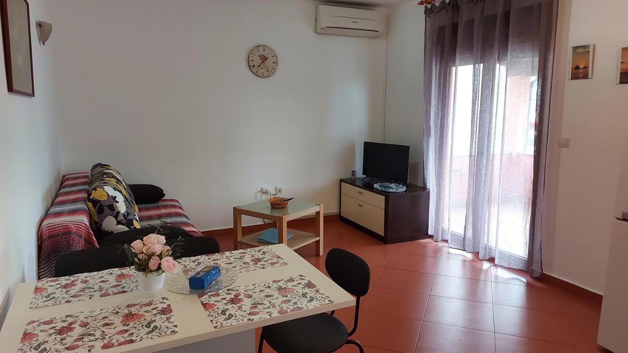 Apartman Porat Appartamento Pola Esterno foto